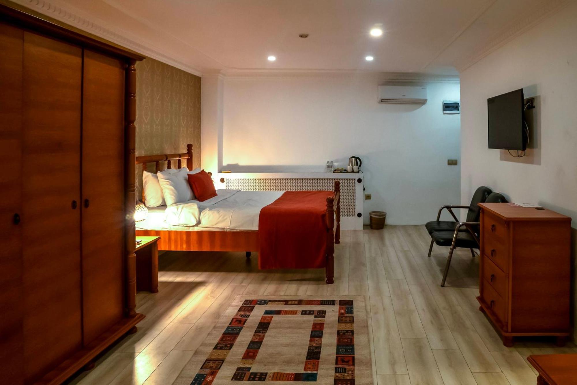 Hotel Black Lotus Smirne Esterno foto